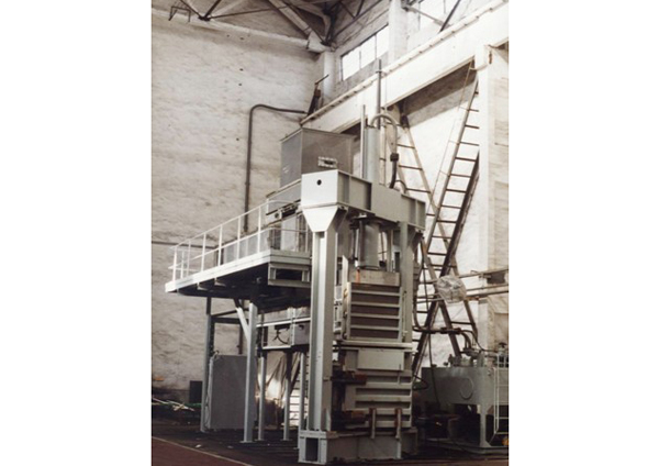 Baling press